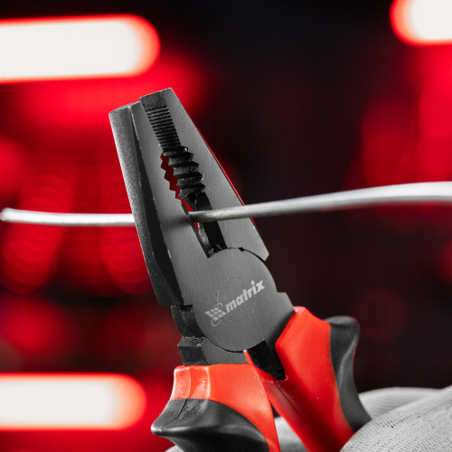 Плоскогубцы комбинированные Black Nickel, 180 мм, двухкомпонентные рукоятки Matrix по ценам производителя в Воронеже с доставкой по всей России