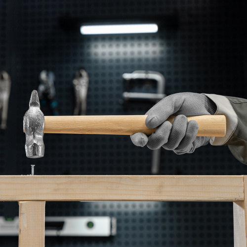 Молоток слесарный, 500 г, круглый боек, деревянная рукоятка по ценам производителя в Воронеже с доставкой по всей России