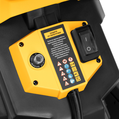 Измельчитель садовый электрический ECS-2700, 2700 Вт, 40 мм Denzel по ценам производителя в Воронеже с доставкой по всей России