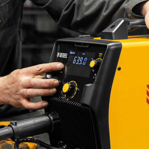 Аппарат инвертор. полуавтомат. cварки IMIG-185SDR, 180 А, ПВ 60%, катушка 5 кг Denzel по ценам производителя в Воронеже с доставкой по всей России