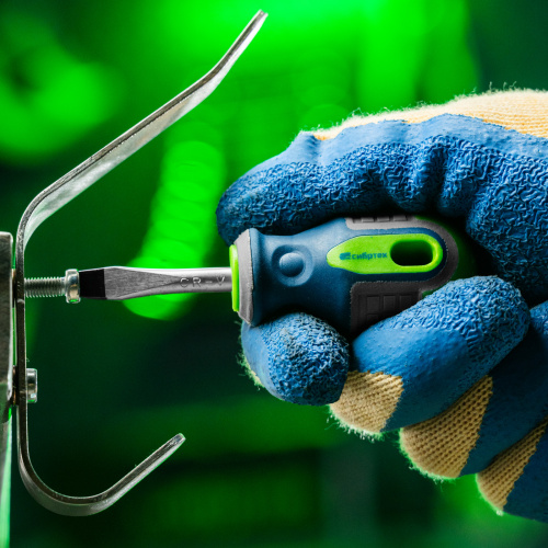 Набор отверток универсальный, CrV, трехкомпонентные рукоятки, 8 предметов Сибртех по ценам производителя в Воронеже с доставкой по всей России