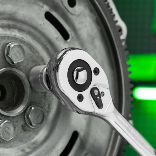 Ключ-трещотка 1/2", 45 зубьев, с быстрым сбросом, CrV, хром Сибртех по ценам производителя в Воронеже с доставкой по всей России