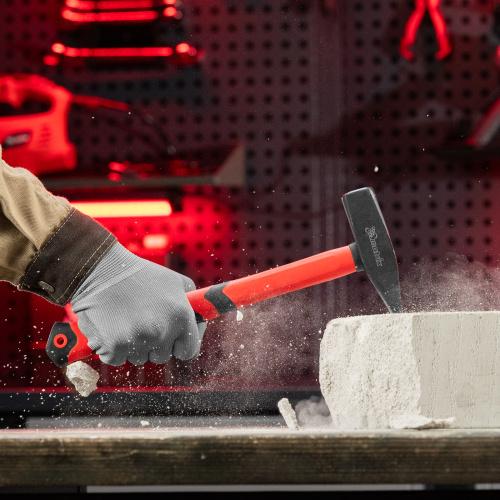 Молоток слесарный, 600 г, фибергласовая обрезиненная рукоятка Matrix по ценам производителя в Воронеже с доставкой по всей России