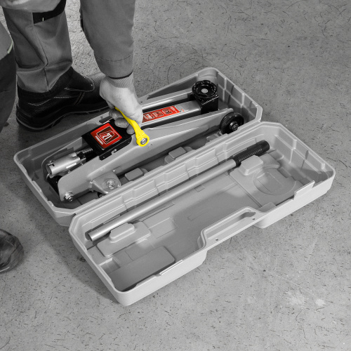 Домкрат гидравлический подкатной, 2 т, высота подъема 135-385 мм, в пластиковый кейсе Matrix по ценам производителя в Воронеже с доставкой по всей России