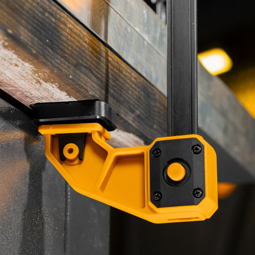 Струбцина F-образная, быстрозажимная, 450 х 80 мм, усиленный нейлоновый корпус Denzel по ценам производителя в Воронеже с доставкой по всей России