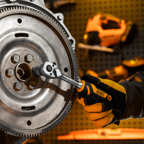 Ключ-трещотка 3/8", 90 зубьев, с быстрым сбросом, CrV Denzel по ценам производителя в Воронеже с доставкой по всей России