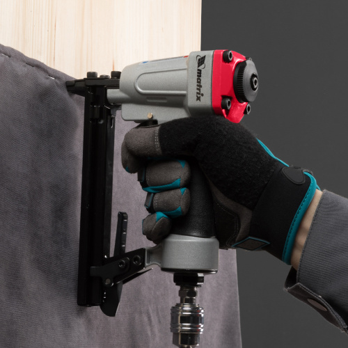 Степлер пневматический для прямоугольных скоб от 6 до 13 мм Matrix по ценам производителя в Воронеже с доставкой по всей России