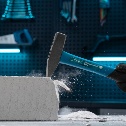 Молоток слесарный, 500 г, квадратный боек, фибергласовая обрезиненная рукоятка Gross по ценам производителя в Воронеже с доставкой по всей России