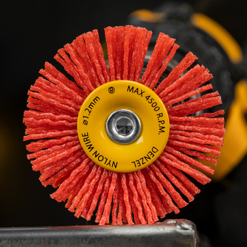 Щетка для дрели, 65 мм, Плоская, со шпилькой, нейлоновая щетина Denzel по ценам производителя в Воронеже с доставкой по всей России