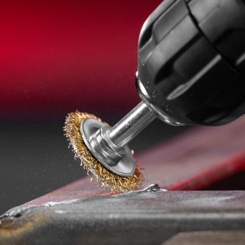 Щетка для дрели, 30 мм, плоская со шпилькой, латунированная витая проволока Matrix по ценам производителя в Воронеже с доставкой по всей России