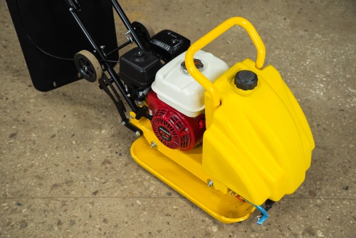 Виброплита 85 кг, 13кН (Honda) бак, коврик, колесный комплект TOR T-80 по ценам производителя в Воронеже с доставкой по всей России