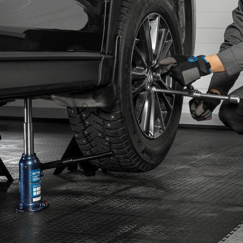 Домкрат гидравлический бутылочный телескопический, 2 т, подъем 170-380 мм Stels по ценам производителя в Воронеже с доставкой по всей России