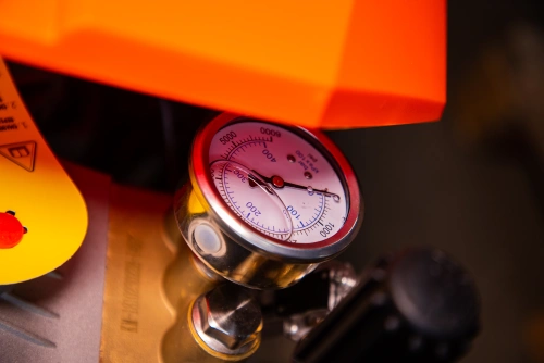 Мойка высокого давления с пистолетом 175 бар 3 кВт 220В  TOR EW 175-15 по ценам производителя в Воронеже с доставкой по всей России