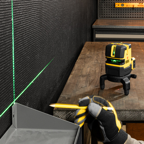 Лазерный уровень LX 06 Green, 30 м, 520 нм, аккумулятор Li 5200 mAh, резьба 5/8" Denzel по ценам производителя в Воронеже с доставкой по всей России