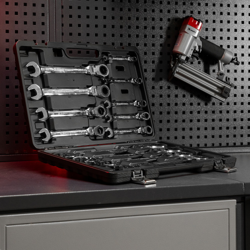 Набор ключей комбинированных, трещоточных шарнирных 13 шт. Matrix по ценам производителя в Воронеже с доставкой по всей России