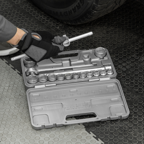 Набор шоферского инструмента № 2, пластиковый бокс (НИЗ) по ценам производителя в Воронеже с доставкой по всей России