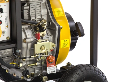 Генератор дизельный DD6300Е, 5.0 кВт, 220 В/50 Гц, 15 л, электростартер Denzel по ценам производителя в Воронеже с доставкой по всей России