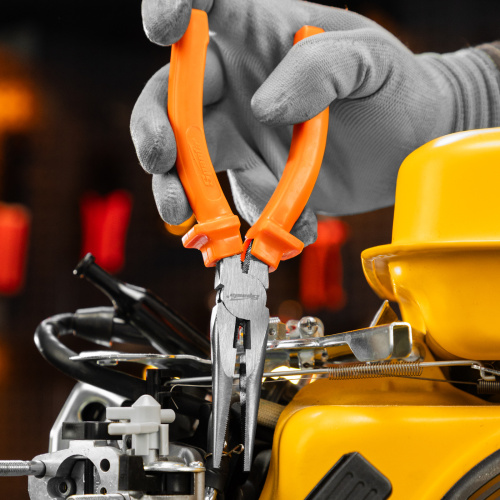 Длинногубцы прямые Classic, 180 мм, шлифованные, пластмассовые рукоятки Sparta по ценам производителя в Воронеже с доставкой по всей России