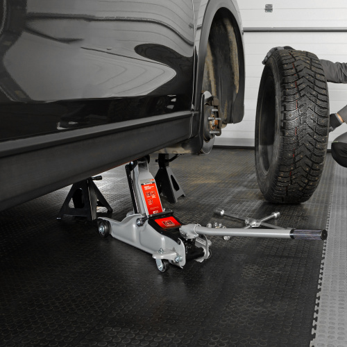 Домкрат гидравлический подкатной, 2 т, Low Profile, 85-330 мм Matrix по ценам производителя в Воронеже с доставкой по всей России