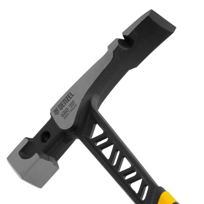 Молоток каменщика 680 г, цельнокованый, двухкомпонентная обрезиненная рукоятка Denzel по ценам производителя в Воронеже с доставкой по всей России