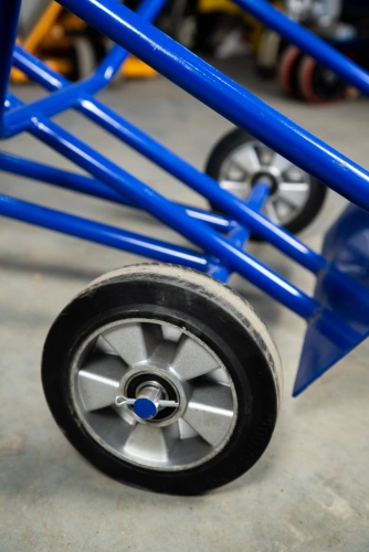 Тележка для металлических бочек TOR КБ-2 (250 пневмо+160 поворотное) по ценам производителя в Воронеже с доставкой по всей России