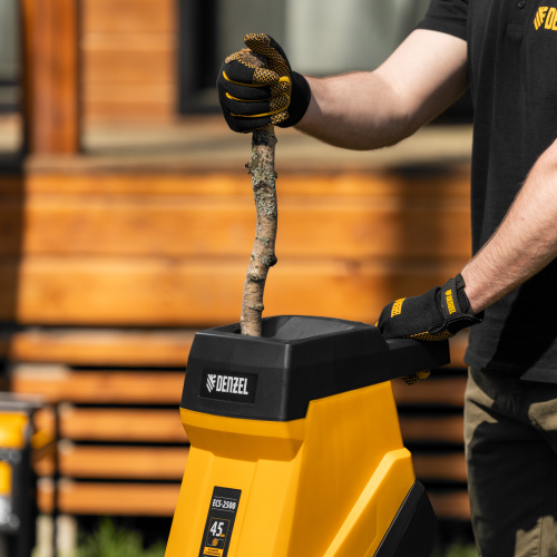 Измельчитель садовый электрический ECS-2500, 2500 Вт, 45 мм Denzel по ценам производителя в Воронеже с доставкой по всей России