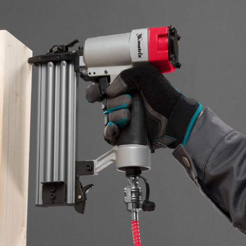 Нейлер пневматический для гвоздей от 10 до 50 мм Matrix по ценам производителя в Воронеже с доставкой по всей России