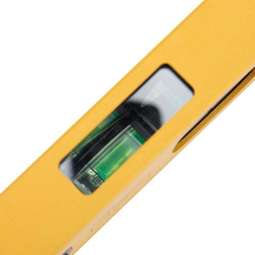 Уровень алюминиевый, магнит, фрезерованный, 3 глазка (1 зеркал.) 0,5 мм/м, 600 мм Denzel по ценам производителя в Воронеже с доставкой по всей России