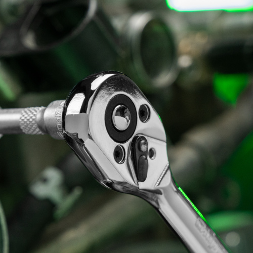 Ключ-трещотка 1/4", 45 зубьев, цельнометаллический, с быстрым сбросом, CrV, хром Сибртех по ценам производителя в Воронеже с доставкой по всей России