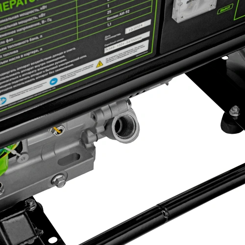 Генератор бензиновый БС-8000, 6,6 кВт, 230В, четырехтактный, 25 л, ручной стартер Сибртех по ценам производителя в Воронеже с доставкой по всей России