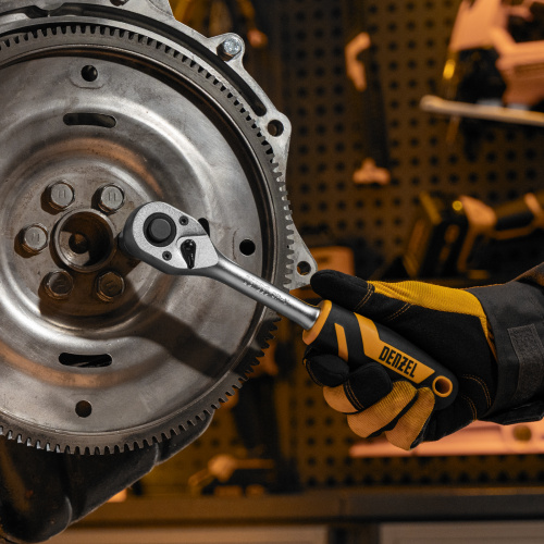 Ключ-трещотка 1/2", 90 зубьев, с быстрым сбросом, CrV Denzel по ценам производителя в Воронеже с доставкой по всей России