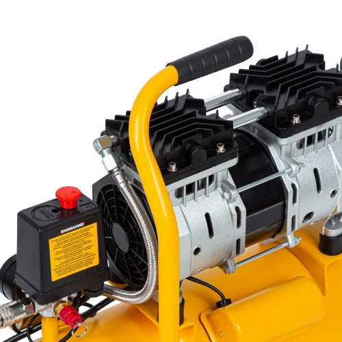 Компрессор DLS650/10 безмаслянный малошумный 650 Вт, 120 л/мин, ресивер 10 л Denzel по ценам производителя в Воронеже с доставкой по всей России