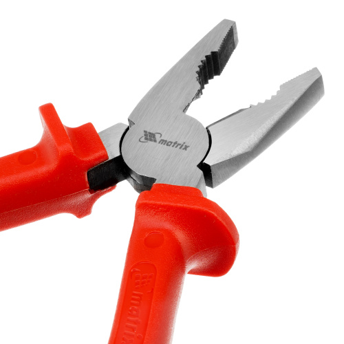 Плоскогубцы Econom, 160 мм, шлифованные, пластмассовые рукоятки Matrix по ценам производителя в Воронеже с доставкой по всей России