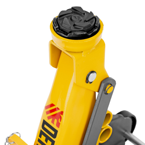 Домкрат гидравлический подкатной с фиксатором, 2 т, 130-330 мм, в кейсе Denzel по ценам производителя в Воронеже с доставкой по всей России