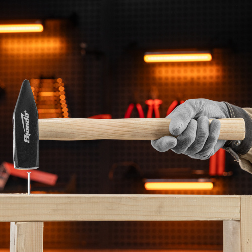 Молоток слесарный, 1000 г, квадратный боек, деревянная рукоятка Sparta по ценам производителя в Воронеже с доставкой по всей России