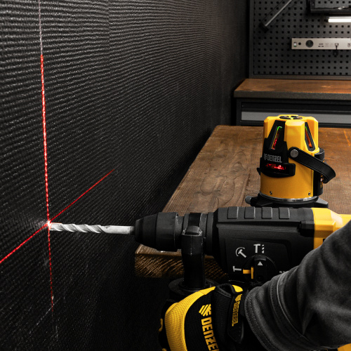 Лазерный уровень LX3, 10 м, ± 0,3 мм/1 м, 635 нм, 4 вертикальных, 1 горизонтальная плоскости, резьба 5/8" Denzel по ценам производителя в Воронеже с доставкой по всей России