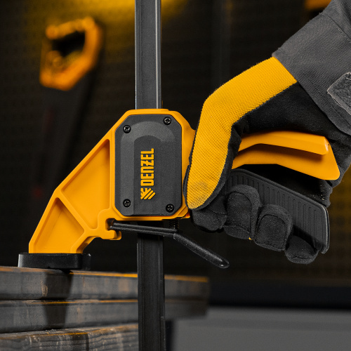 Струбцина F-образная, быстрозажимная, 450 х 80 мм, усиленный нейлоновый корпус Denzel по ценам производителя в Воронеже с доставкой по всей России