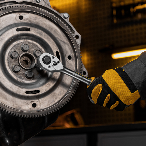 Набор инструментов, 1/2", 1/4", CrV, S2, пластиковый кейс, 64 предмета Denzel по ценам производителя в Воронеже с доставкой по всей России