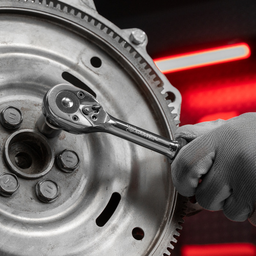 Ключ-трещотка 3/8", CrV, 45 зубьев, с быстрым сбросом, хром Matrix по ценам производителя в Воронеже с доставкой по всей России