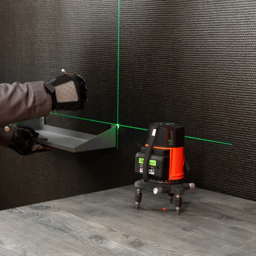 Лазерный уровень CRL-30G, 30 м, зеленый луч, акк. Li 2400 mah, резьба 5/8" MTX по ценам производителя в Воронеже с доставкой по всей России