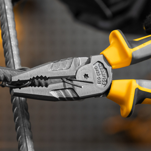 Плоскогубцы комбинированные 205 мм, трехкомпонентные рукоятки Denzel по ценам производителя в Воронеже с доставкой по всей России