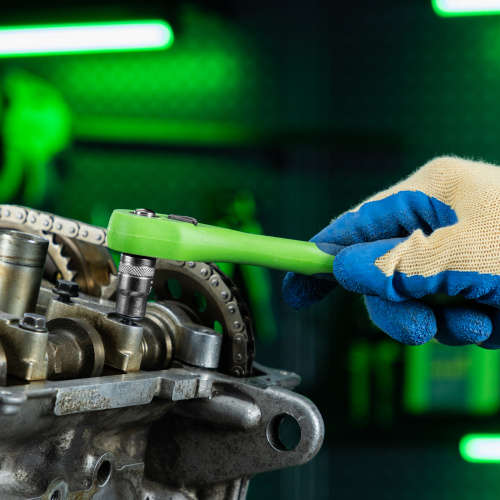 Ключ-трещотка 3/8", CrV, 72 зуба, с быстрым сбросом Сибртех по ценам производителя в Воронеже с доставкой по всей России