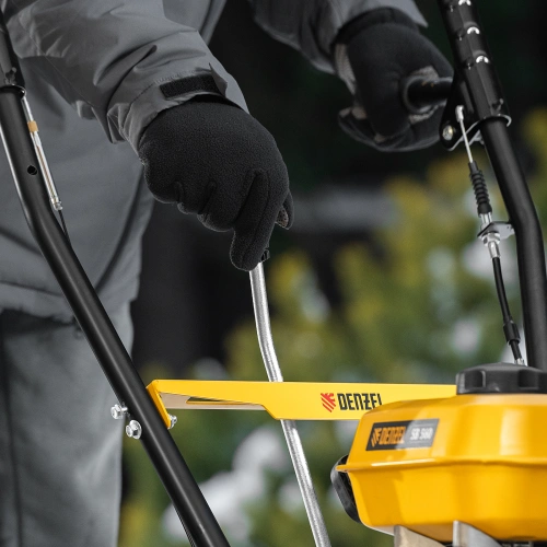 Бензиновая снегоуборочная машина SB 560, 212 cc, ручной старт Denzel по ценам производителя в Воронеже с доставкой по всей России