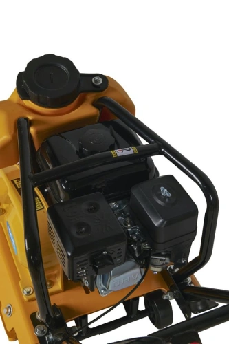 Виброплита 80 кг, 15кН (Lifan) бак, колесный комплект TOR C-80T по ценам производителя в Воронеже с доставкой по всей России