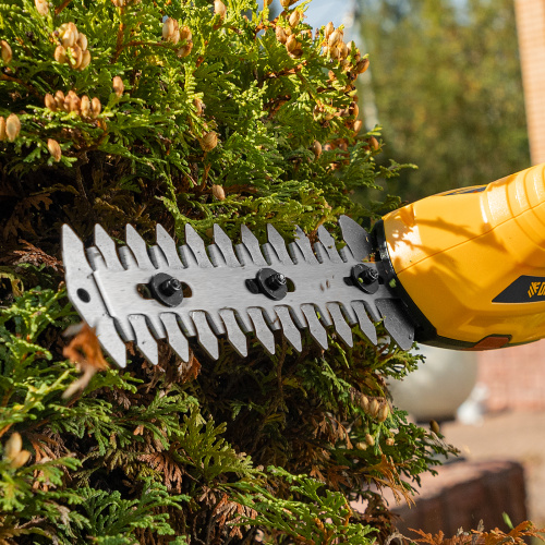 Ножницы-кусторез с телескопической штангой аккумуляторные G801E с акк. 7.2В Li-Ion 1.5 Ач Denzel по ценам производителя в Воронеже с доставкой по всей России