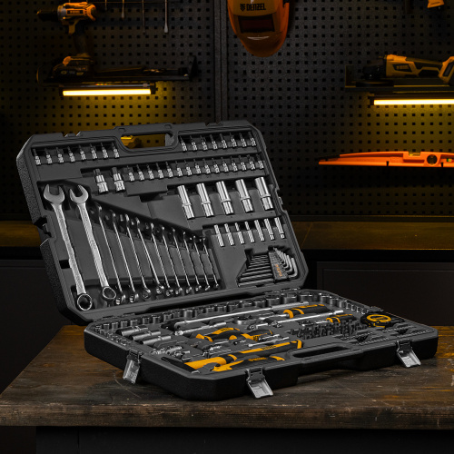 Набор инструментов, 1/2", 1/4", CrV, S2, пластиковый кейс, 194 предмета Denzel по ценам производителя в Воронеже с доставкой по всей России