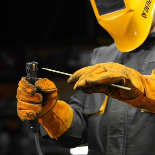 Электроды DER-46 Goldline, диам. 3 мм, 2,5 кг, рутил-целлюлозное покрытие Denzel по ценам производителя в Воронеже с доставкой по всей России