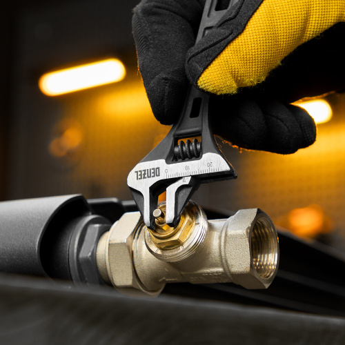 Ключ разводной, 150 мм, CrV, кованый Denzel по ценам производителя в Воронеже с доставкой по всей России