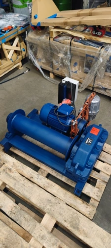 Лебедка монтажная У5120.60 г/п 630 кг Н-130 м (без каната) по ценам производителя в Воронеже с доставкой по всей России