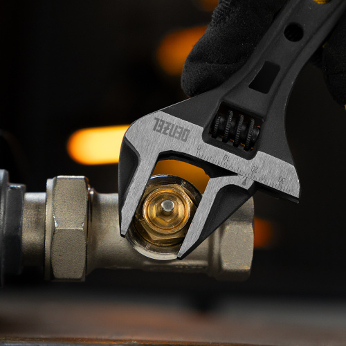 Ключ разводной 135 мм, CrV, кованый, укороченная рукоятка Denzel по ценам производителя в Воронеже с доставкой по всей России